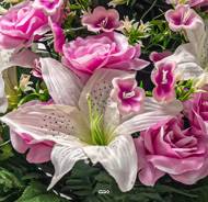 Jardinière de Roses fleurs artificielles pour le cimetière H 50 cm Lg 50 cm Rose pâle