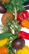 Grappe de 20 Légumes Artificiels Taille Réelle - L 60 cm D 30 cm