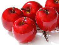 Mini pommes rouges D 3,5cm artificielles en bouquet de 6