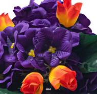 Composition fleurs artificielles cimetière pot carré violettes et mini roses H 17 cm D 24 cm Rouge-o