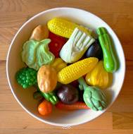 Lot de 24 Petits Légumes Artificiels assortis en Plastique Soufflé