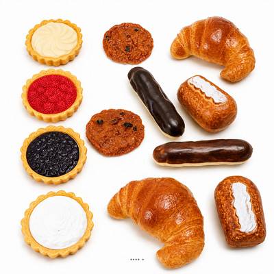 Patisséries artificielles assorties en lot de 12 en Plastique soufflé