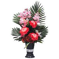 Cône fleurs artificielles cimetière camélias et lys Rose fushia