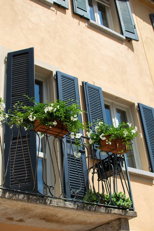 plantes artificielles balcon