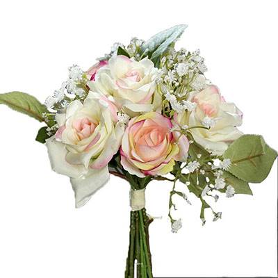 bouquet de roses artificielles